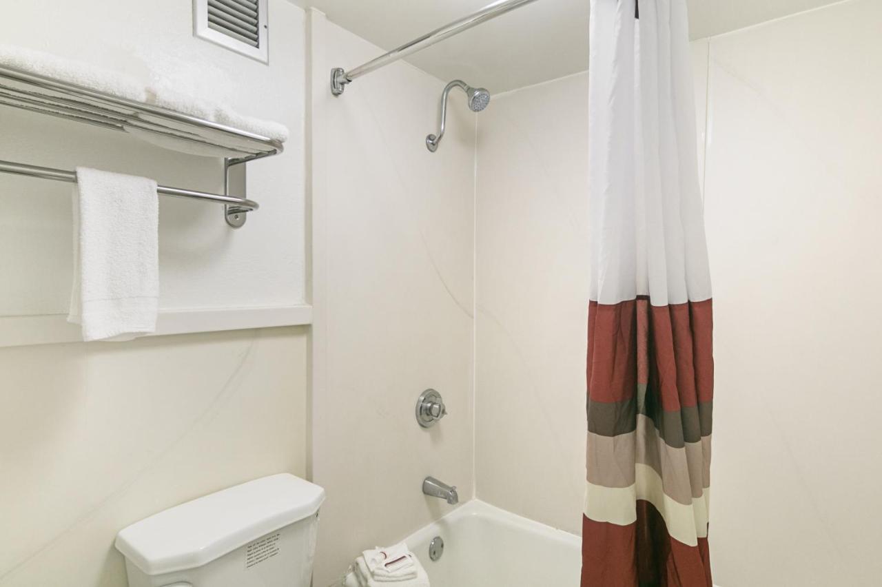 Red Roof Inn Forsyth Luaran gambar