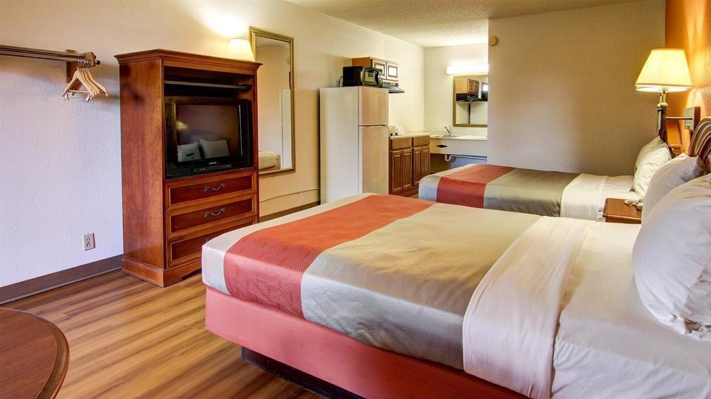 Red Roof Inn Forsyth Luaran gambar