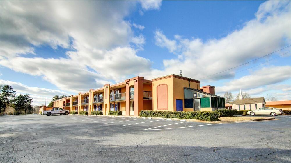 Red Roof Inn Forsyth Luaran gambar