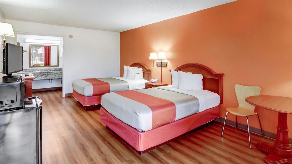 Red Roof Inn Forsyth Luaran gambar